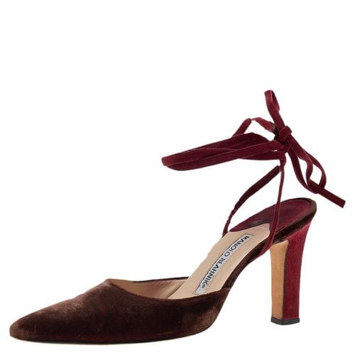 Manolo Blahnik Maroon/Red Velvet Ankle Wrap Sandals Size 37 - Manolo Blahnik - Modalova