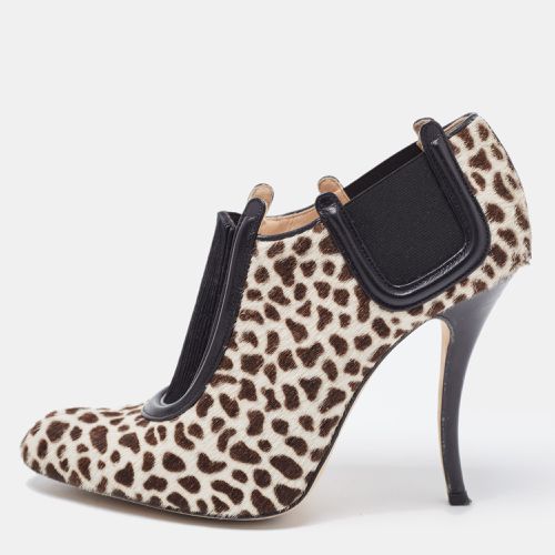 Manolo Blahnik Tricolor Animal Print Calf Hair and Leather Ankle Booties Size 37.5 - Manolo Blahnik - Modalova