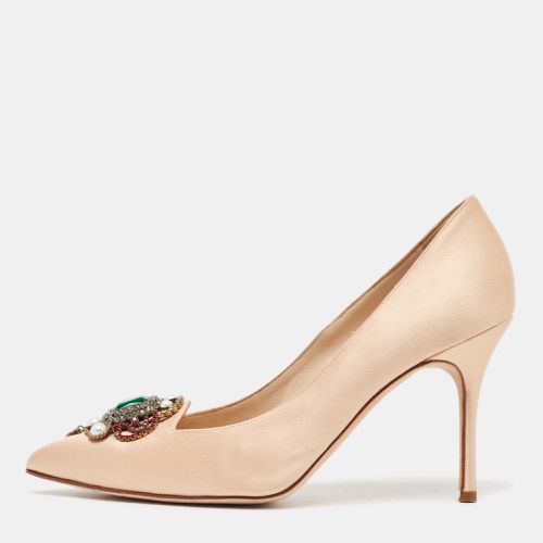 Manolo Blahnik Beige Satin Pearl Embellished Pumps Size 38 - Manolo Blahnik - Modalova