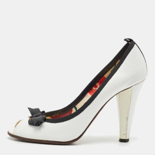 Marc by Marc Jacobs White/Black Leather Bow Peep Toe Pumps Size 38 - Marc by Marc Jacobs - Modalova