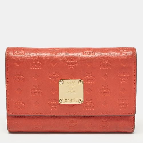 MCM Brick Red Visetos Embossed Leather Trifold Wallet - MCM - Modalova