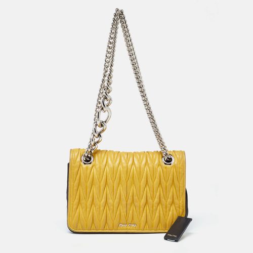 Miu Miu Yellow/Black Matelassé Leather Club Shoulder Bag - Miu Miu - Modalova