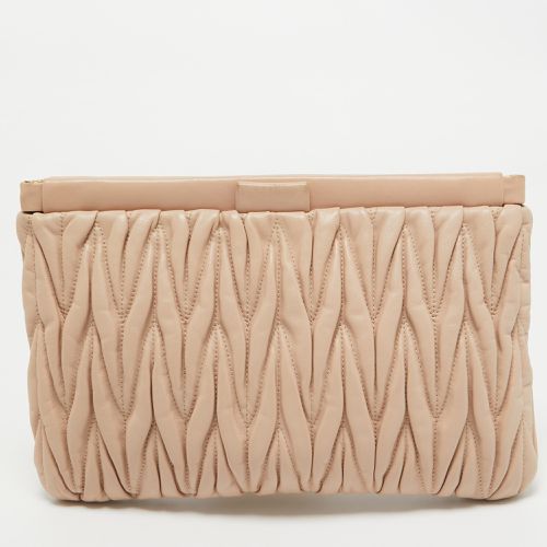 Blush Matelassé Leather Frame Clutch - Miu Miu - Modalova