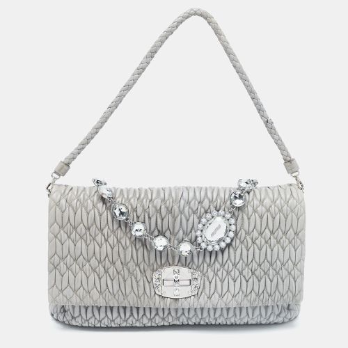 Miu Miu Grey Matelassé Leather Crystal Cloqué Flap Shoulder Bag - Miu Miu - Modalova