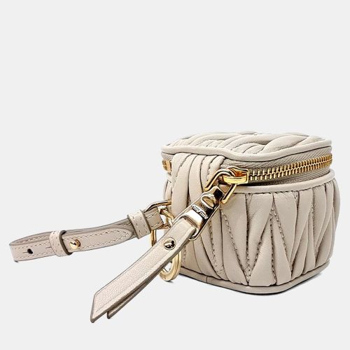 Matelassé Leather Keychain Bag - Miu Miu - Modalova
