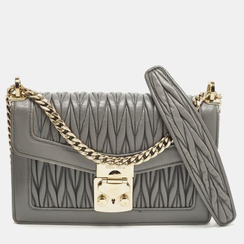 Confidential Matelassé Leather Shoulder Bag - Miu Miu - Modalova