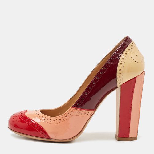 Miu Miu Multicolor Brogue Patent Leather Round Toe Pumps Size 38.5 - Miu Miu - Modalova