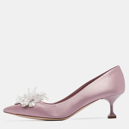 Satin Crystal Embellished Pointed Toe Pumps Size 37 - Miu Miu - Modalova