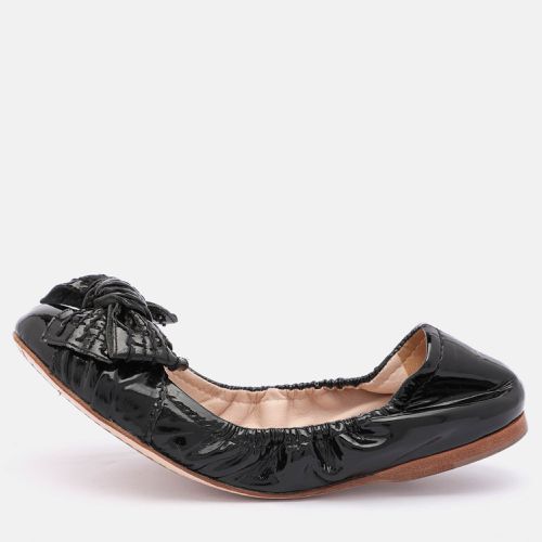 Miu Miu Black Patent Leather Bow Scrunch Ballet Flats Size 35.5 - Miu Miu - Modalova