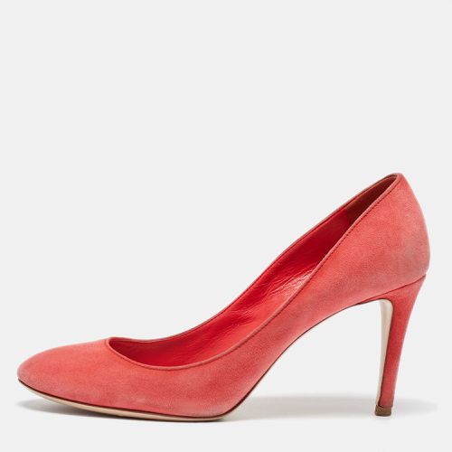 Miu Miu Coral Pink Suede Round Toe Pumps Size 37.5 - Miu Miu - Modalova