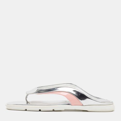 Miu Miu Silver/Pink Leather and Patent Thong Flats Size 36 - Miu Miu - Modalova