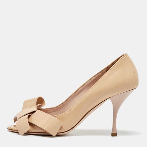 Miu Miu Beige Patent Leather Bow Peep Toe Platform Pumps Size 36 - Miu Miu - Modalova