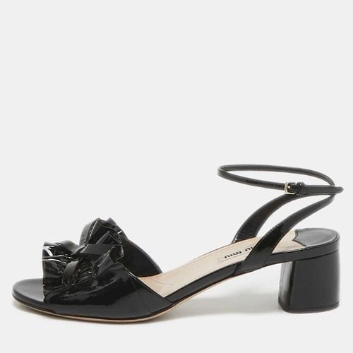 Miu Miu Black Patent Leather Bow Ankle Strap Sandals Size 38.5 - Miu Miu - Modalova