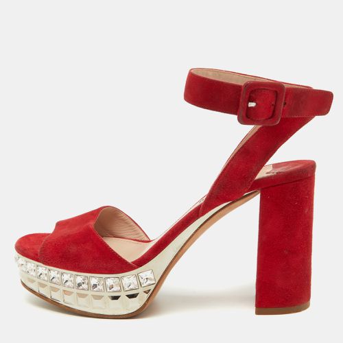 Miu Miu Red Suede Crystal Embellished Platform Ankle Strap Sandals Size 37.5 - Miu Miu - Modalova