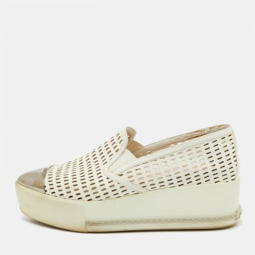 Perforated Leather Metal Cap Toe Slip On Sneakers Size 37.5 - Miu Miu - Modalova