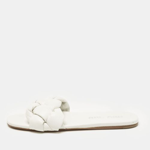 Miu Miu White Intrecciato Leather Flat Slides Size 40 - Miu Miu - Modalova