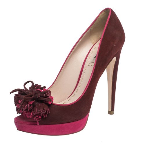 Miu Miu Red/Pink Suede Tassel Detail Peep Toe Platform Pumps Size 38.5 - Miu Miu - Modalova