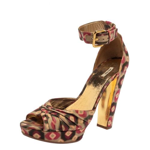 Miu Miu Multicolor Printed Fabric Ankle Strap Sandals Size 38.5 - Miu Miu - Modalova