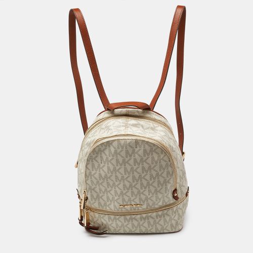 Michael Kors White/Tan Signature Coated Canvas and Leather Medium Rhea Backpack - Michael Kors - Modalova