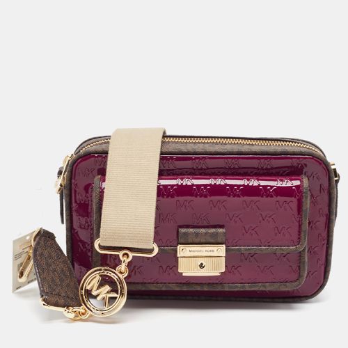 Brown Signature Coated Canvas and Patent Leather Bradshaw Pocket Camera Crossbody Bag - Michael Kors - Modalova