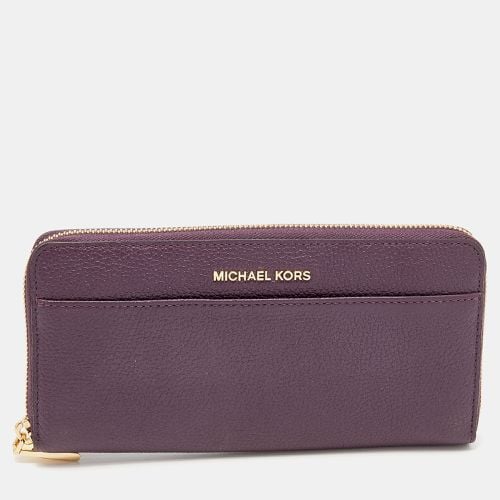 Michael Kors Plum Leather Mercer Zip Around Wallet - Michael Kors - Modalova