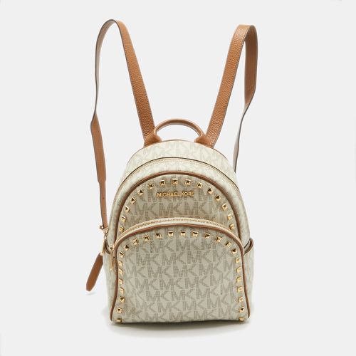 MICHAEL Michael Kors Off White Signature Coated Canvas Studded Abbey Backpack - MICHAEL Michael Kors - Modalova