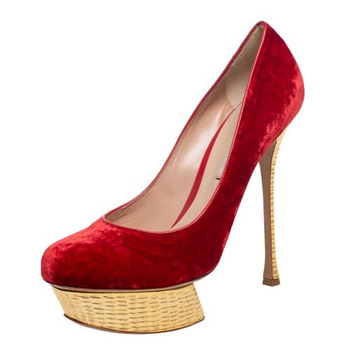 Nicholas Kirkwood Red/Gold Velvet Platform Pumps Size 40.5 - Nicholas Kirkwood - Modalova