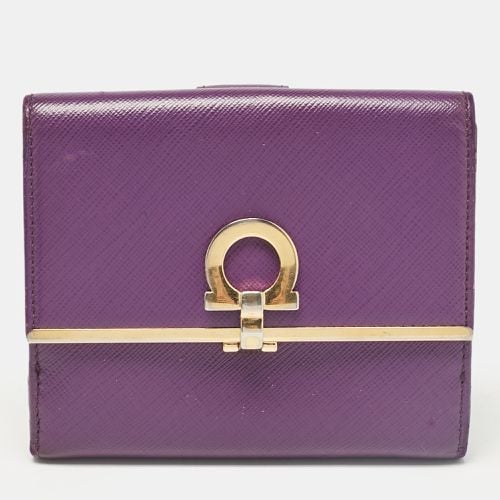 Leather Gancio Clasp French Wallet - Salvatore Ferragamo - Modalova