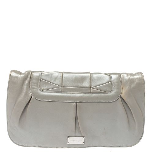 Salvatore Ferragamo Grey Pleated Leather Oversized Clutch - Salvatore Ferragamo - Modalova