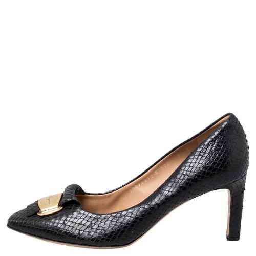 Python Embossed Leather Logo Embellished Pumps Size 39.5 - Salvatore Ferragamo - Modalova