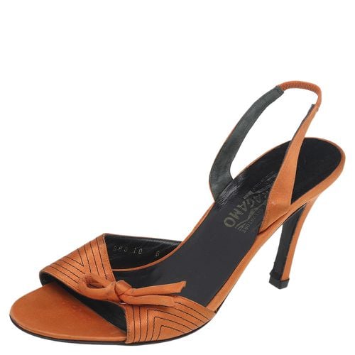 Salvatore Ferragamo Orange Satin Bow Sandals Size 40 - Salvatore Ferragamo - Modalova