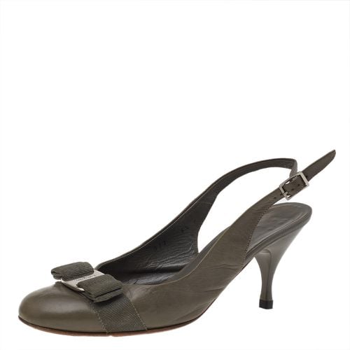 Salvatore Ferragamo Grey Leather Vara Bow Slingback Pumps Size 37 - Salvatore Ferragamo - Modalova