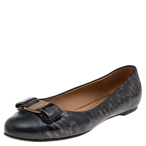 Salvatore Ferragamo Two Tone Patent Leather And Lizard Embossed Leather Cap Toe Vara Bow Ballet Flats Size 37.5 - Salvatore Ferragamo - Modalova