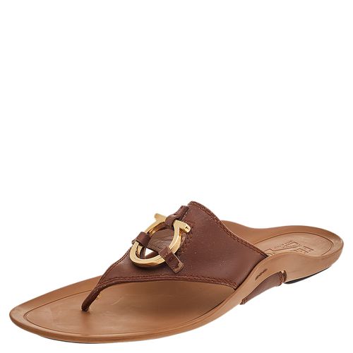 Salvatore Ferragamo Brown Leather Gancini Thong Flats Size 40 - Salvatore Ferragamo - Modalova