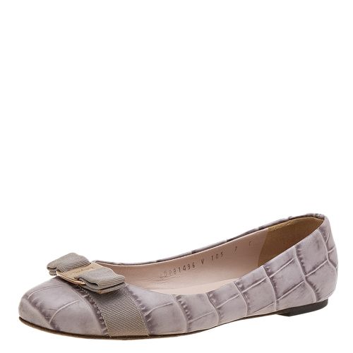 Salvatore Ferragamo Grey Croc Embossed Leather Varina Ballet Flats Size 37.5 - Salvatore Ferragamo - Modalova