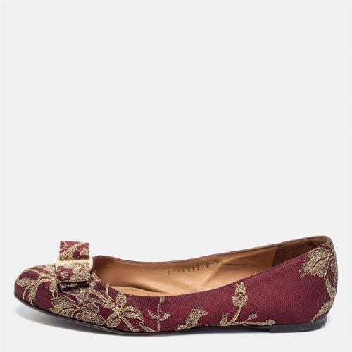 Salvatore Ferragamo Burgundy Lurex Fabric Ballet Flats Size 37.5 - Salvatore Ferragamo - Modalova