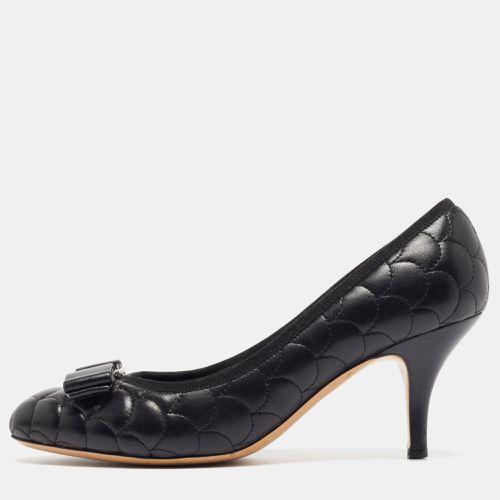 Salvatore Ferragamo Black Quilted Leather Bow Pumps Size 36.5 - Salvatore Ferragamo - Modalova