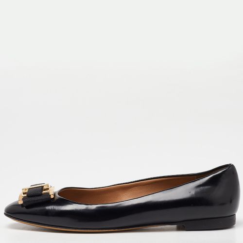 Salvatore Ferragamo Black Patent Leather Buckle Ballet Flats Size 35.5 - Salvatore Ferragamo - Modalova