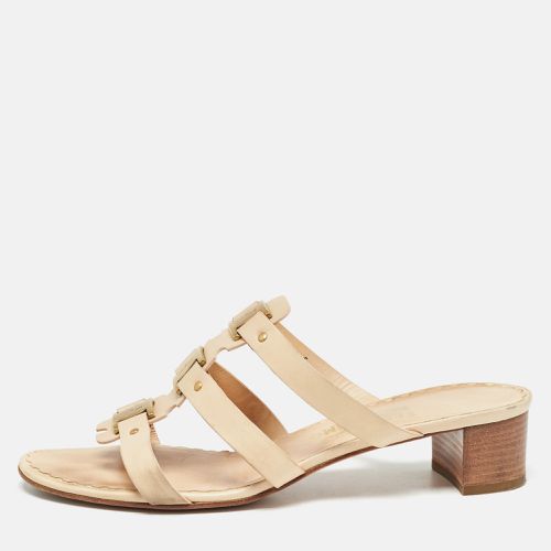 Salvatore Ferragamo Cream Leather Buckle Detail Strappy Sandals Size 41 - Salvatore Ferragamo - Modalova