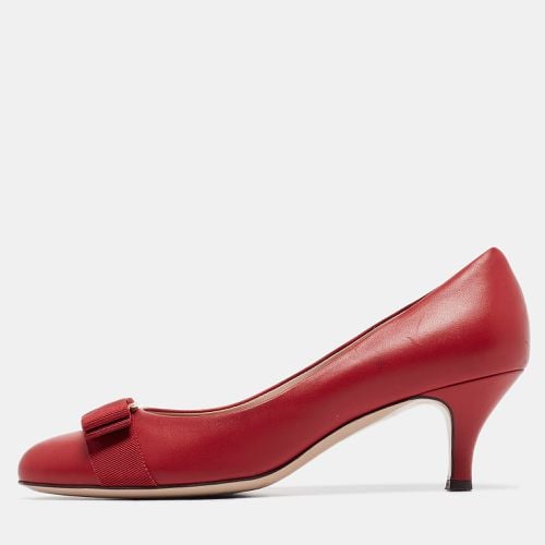 Salvatore Ferragamo Red Leather Vara Bow Pumps Size 37.5 - Salvatore Ferragamo - Modalova