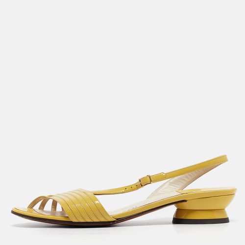 Salvatore Ferragamo Yellow Patent Leather Slingback Sandals Size 39.5 - Salvatore Ferragamo - Modalova