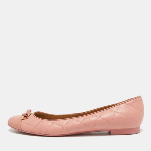 Salvatore Ferragamo Pink Quilted Patent and Leather Bow Ballet Flats Size 40 - Salvatore Ferragamo - Modalova