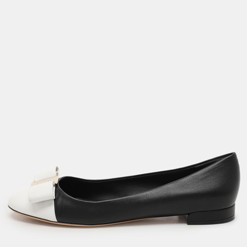 Salvatore Ferragamo Monochrome Leather Varina Ballet Flats Size 39.5 - Salvatore Ferragamo - Modalova