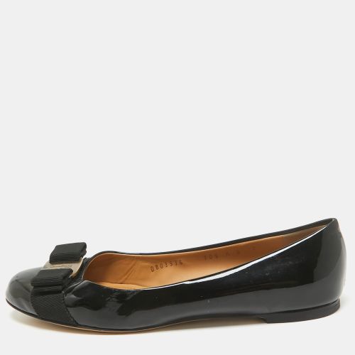 Salvatore Ferragamo Black Patent Leather Vara Bow Ballet Flats Size 36.5 - Salvatore Ferragamo - Modalova