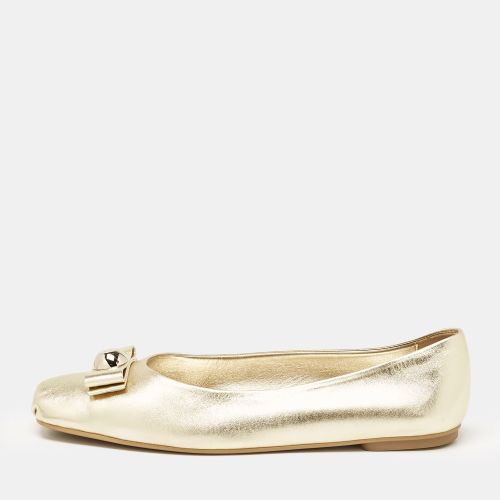 Salvatore Ferragamo Gold Leather Ballet Flats Size 40.5 - Salvatore Ferragamo - Modalova