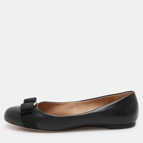 Salvatore Ferragamo Black Leather Vara Bow Ballet Flats Size 38 - Salvatore Ferragamo - Modalova