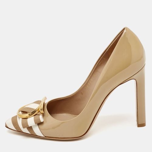 Salvatore Ferragamo Beige/White Patent Leather and Canvas Ezia Pumps Size 38 - Salvatore Ferragamo - Modalova