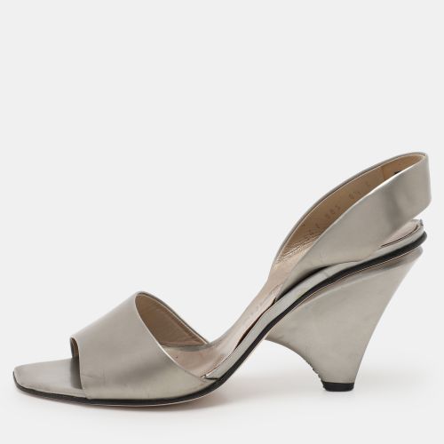 Salvatore Ferragamo Silver Leather Slingback Sandals Size 39 - Salvatore Ferragamo - Modalova