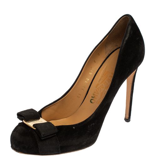 Suede Carla Vara Bow Pumps Size 38.5 - Salvatore Ferragamo - Modalova