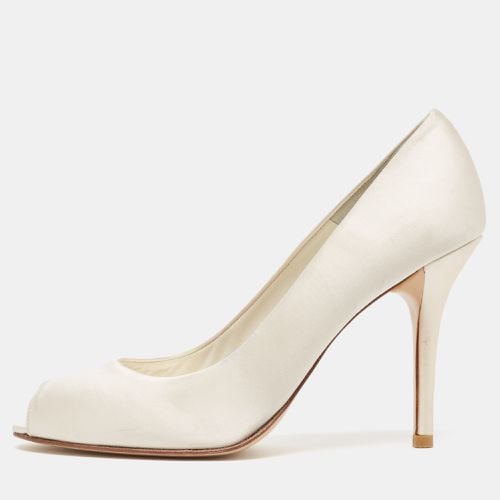 Stuart Weitzman White Satin Peep Toe Pumps Size 40.5 - Stuart Weitzman - Modalova